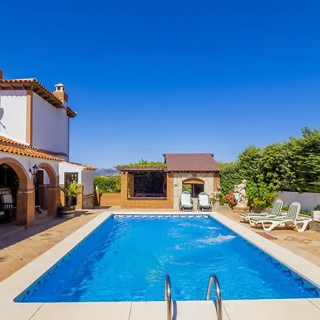 Cubo's Torres Villa *