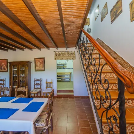 Cubo's Torres Villa