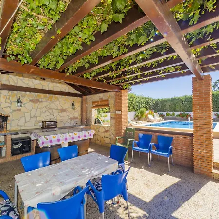Cubo's Torres Villa *